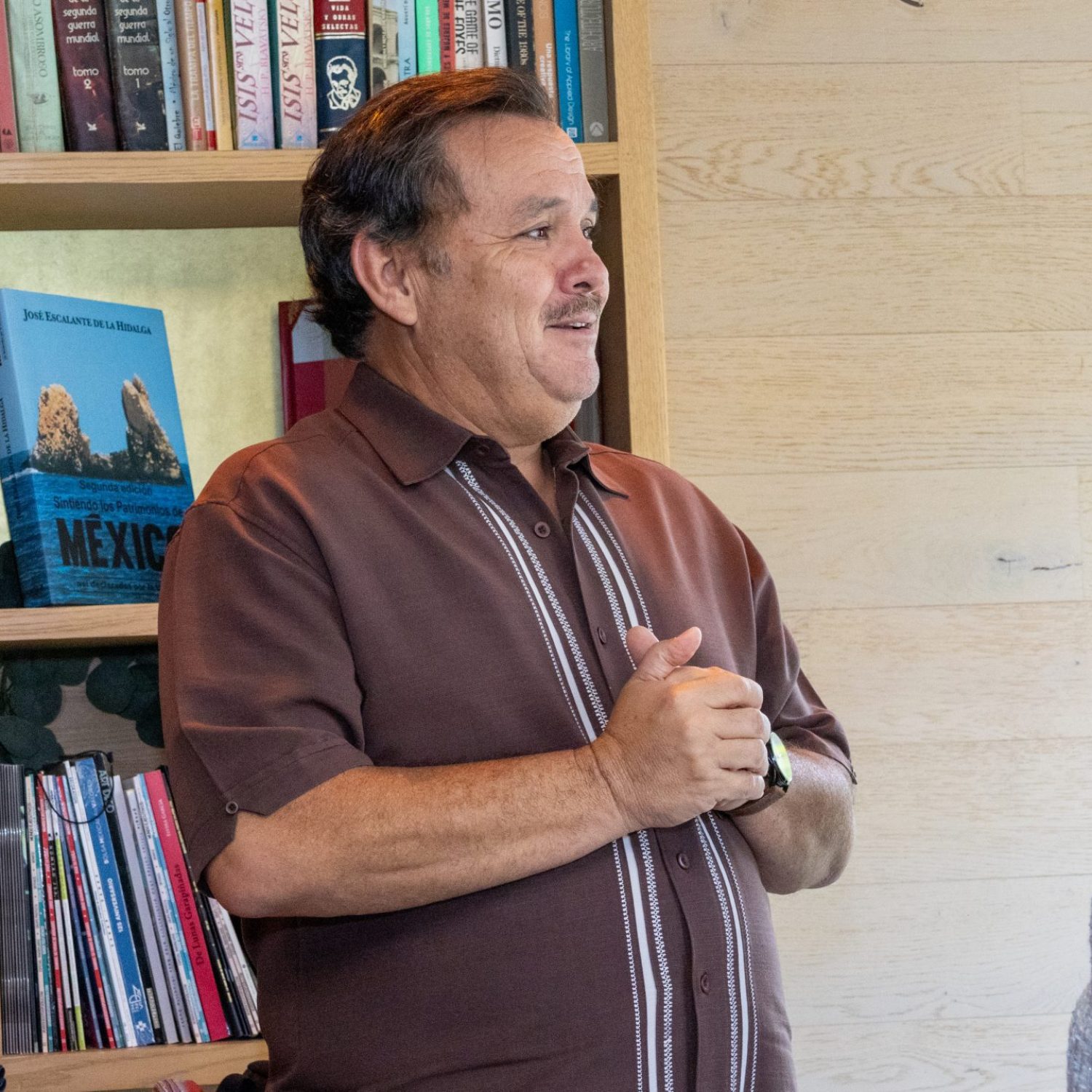 Dr. Francisco Villarreal speaking at Mitozz Events about mitochondrial science and the impact of epicatechin on cellular energy.